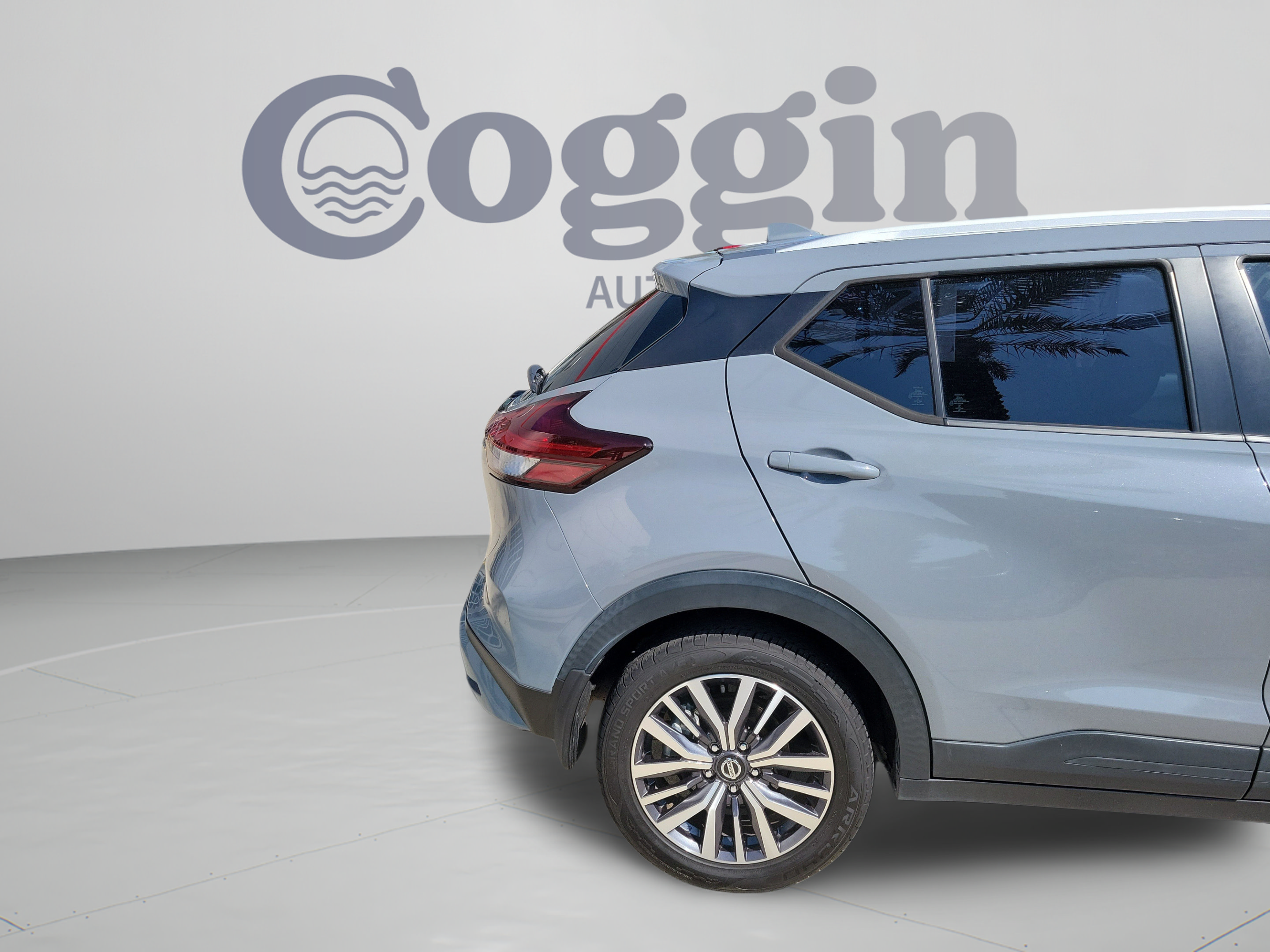 Used 2021 Nissan Kicks SV FWD image 28