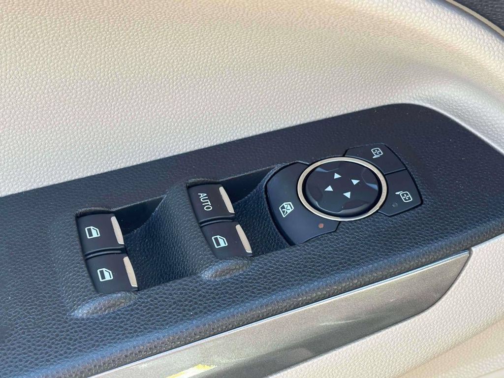 Used 2022 Ford EcoSport SE AWD/4WD image 9