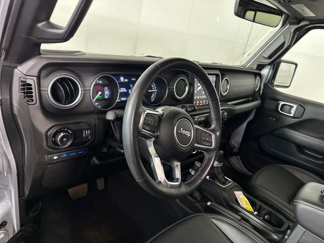 Used 2023 Jeep Wrangler Unlimited Sahara w/ Cold Weather Group AWD/4WD image 13