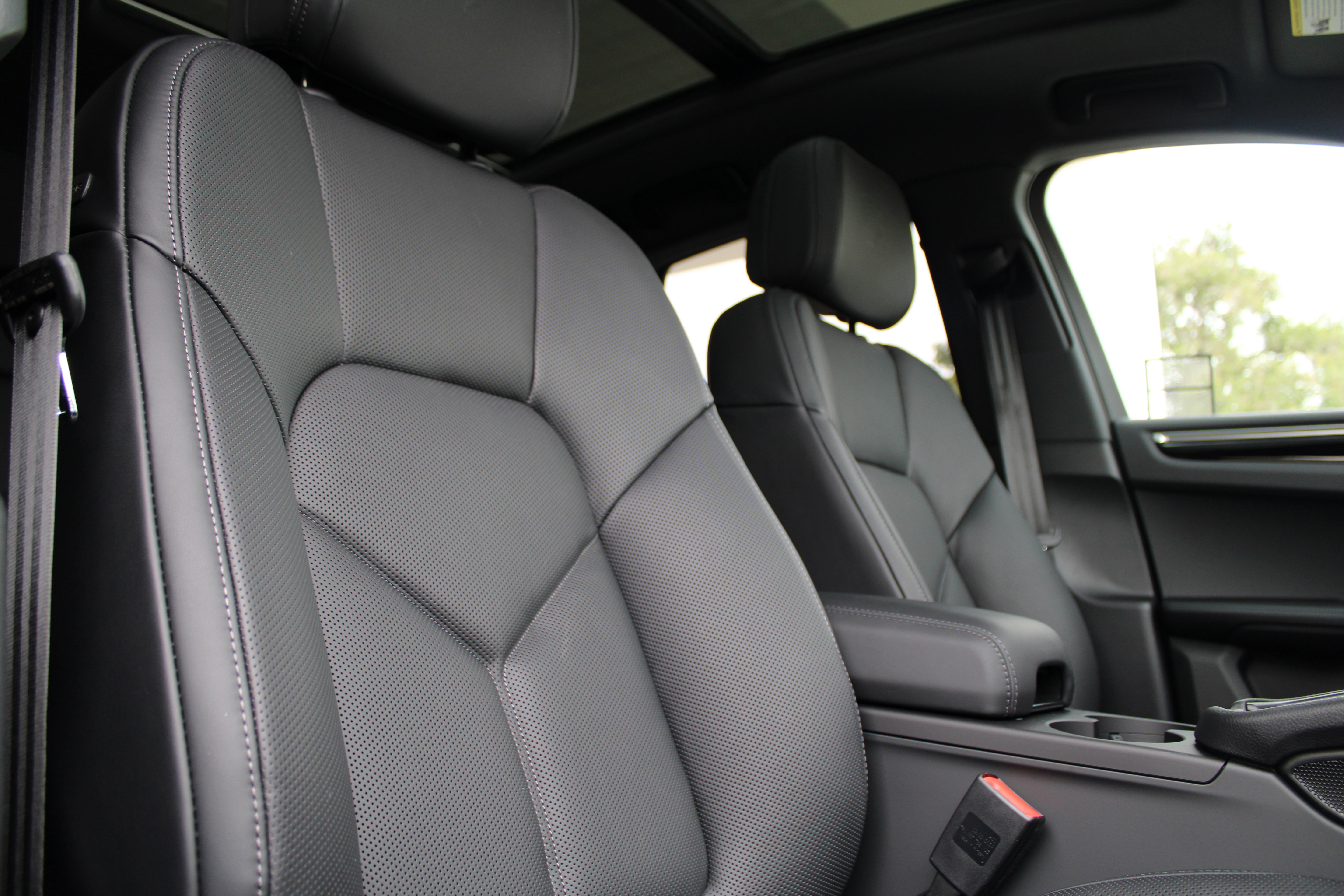 New 2025 Porsche Macan image 25
