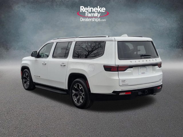 Used 2023 Jeep Wagoneer L Series III w/ Preferred Equipment Group AWD/4WD image 8