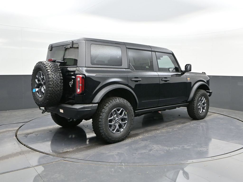 New 2025 Ford Bronco Badlands image 11
