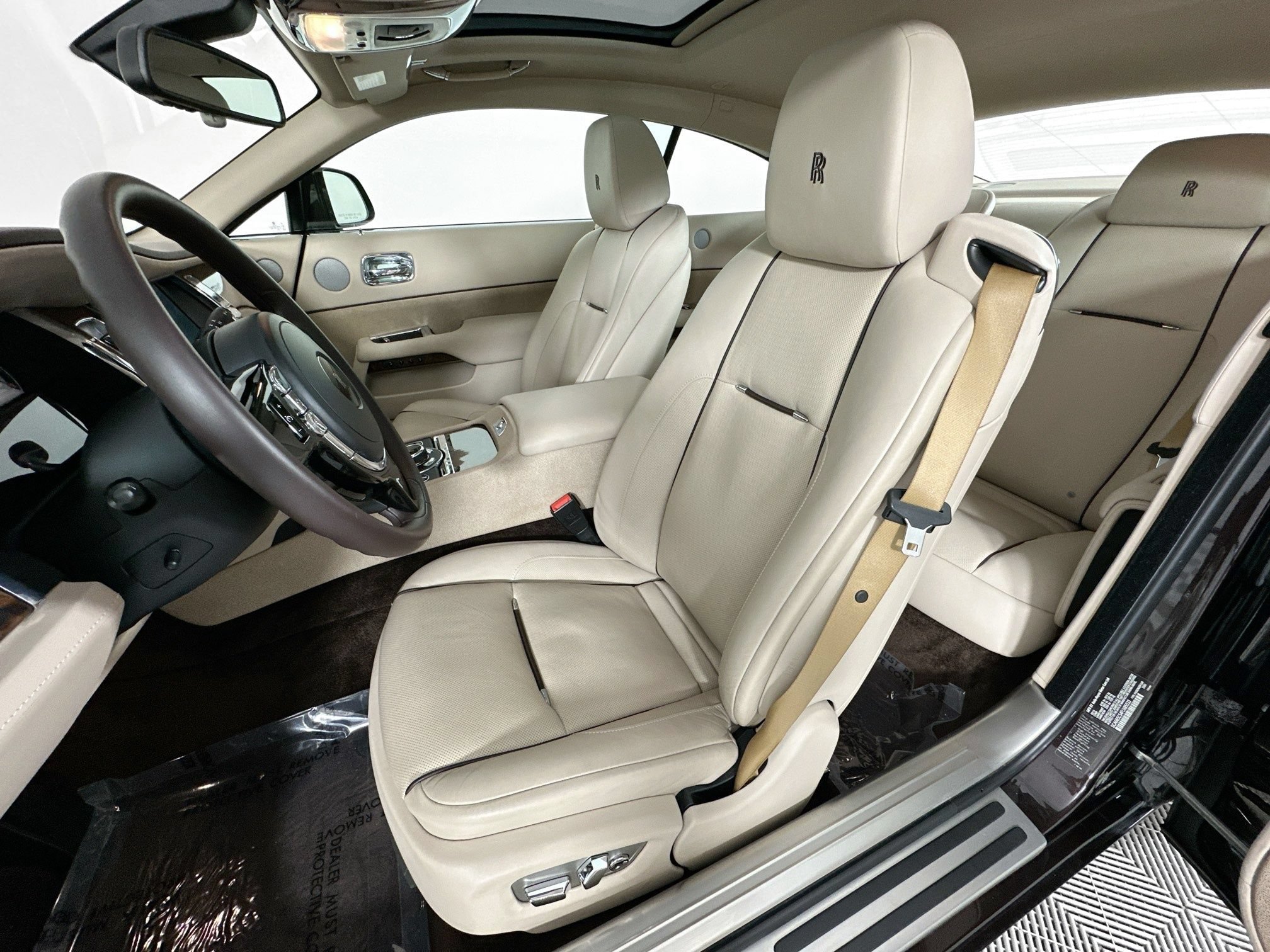 Certified 2015 Rolls-Royce Wraith RWD image 21
