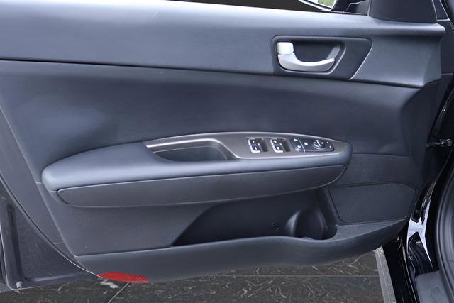 Used 2019 Kia Optima S w/ S Panoramic Sunroof Package image 12