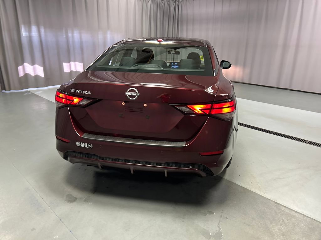 Used 2025 Nissan Sentra SV image 6