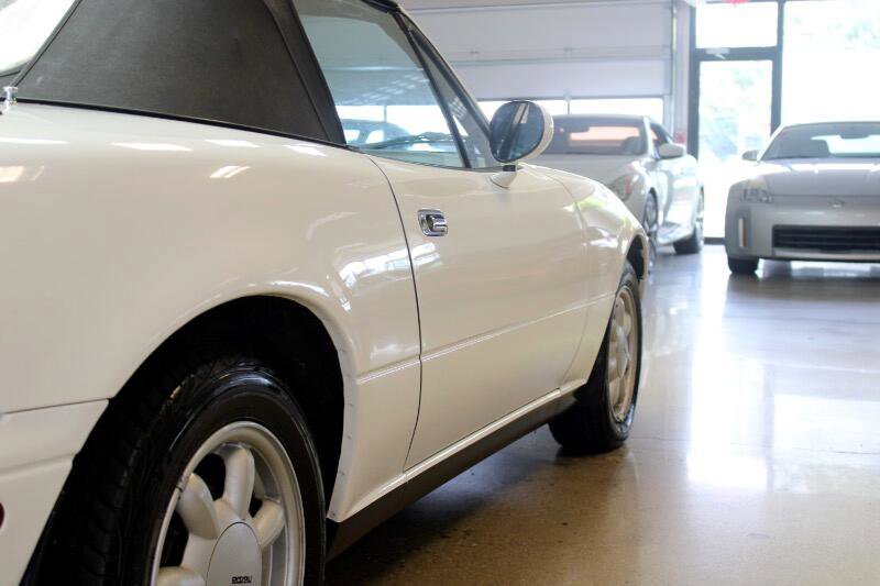 Used 1990 MAZDA MX-5 Miata image 25