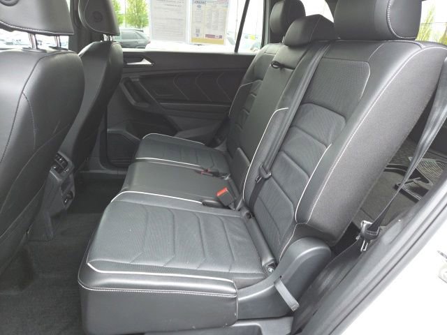 Used 2024 Volkswagen Tiguan SEL R-Line AWD/4WD image 13