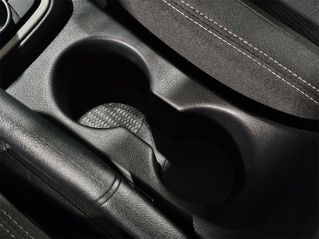 Used 2022 Hyundai Venue SEL image 31