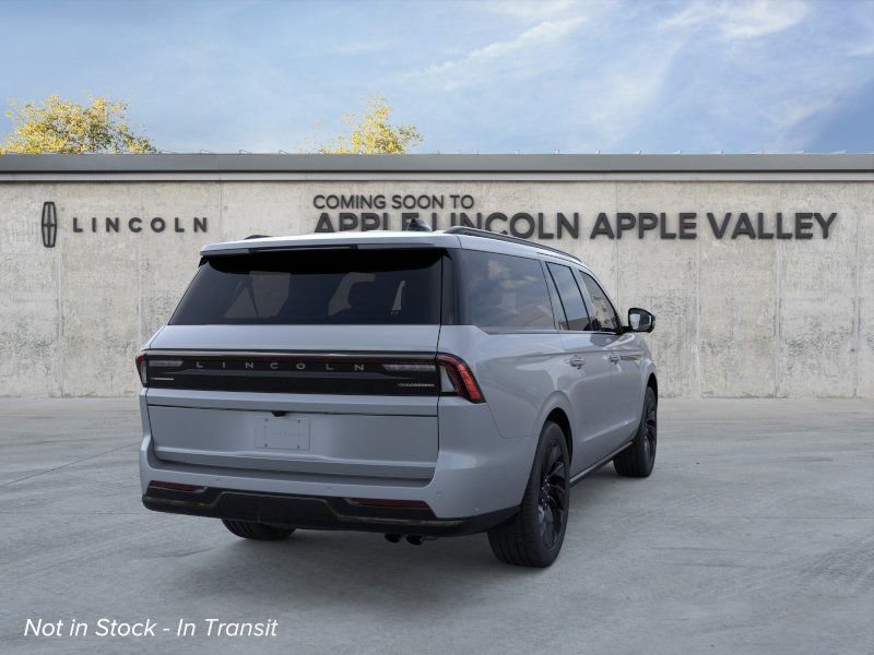 New 2026 Lincoln Navigator L Reserve AWD/4WD image 9