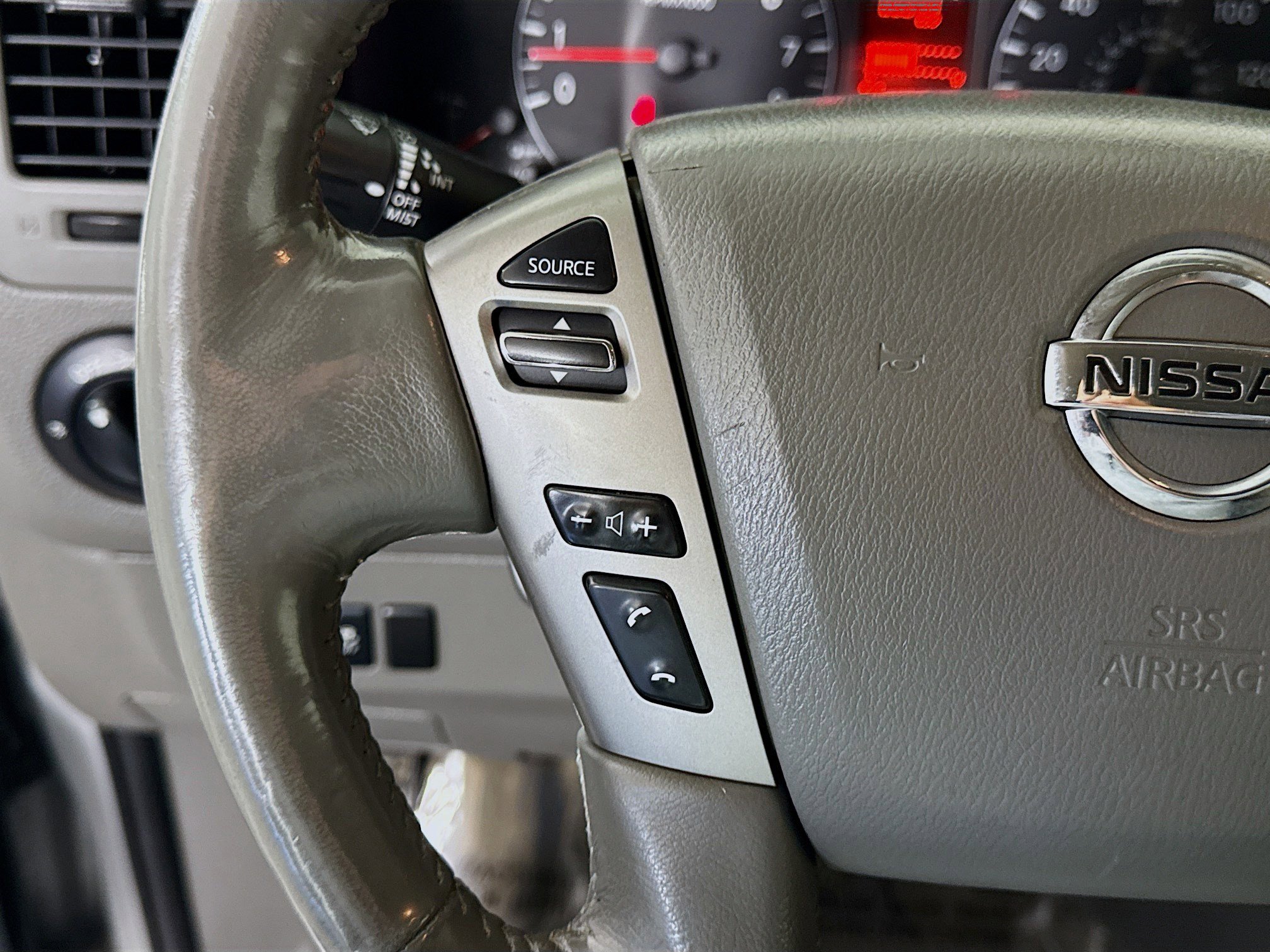 Used 2018 Nissan NV 3500 SL image 14