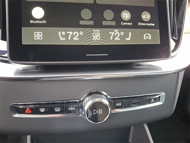 New 2026 Volvo XC90 B6 Plus w/ Protection Package Premier image 9