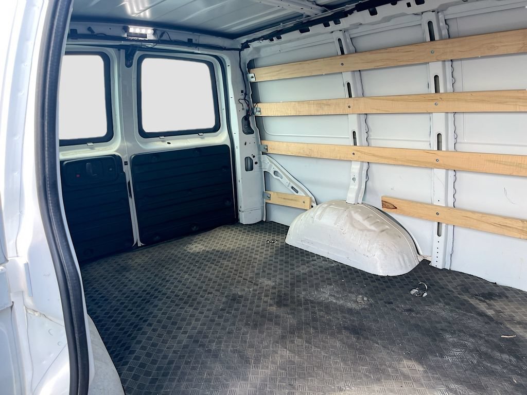 Used 2025 Chevrolet Express 2500 w/ Driver Convenience Package RWD image 25