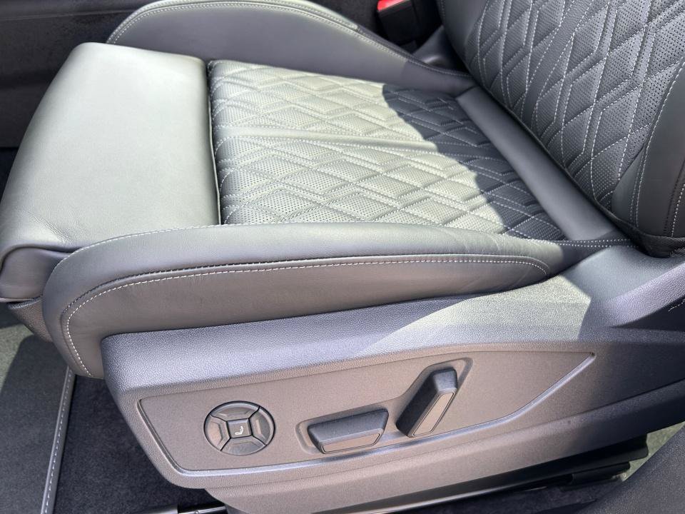 Certified 2026 Audi SQ5 Premium Plus AWD/4WD image 30
