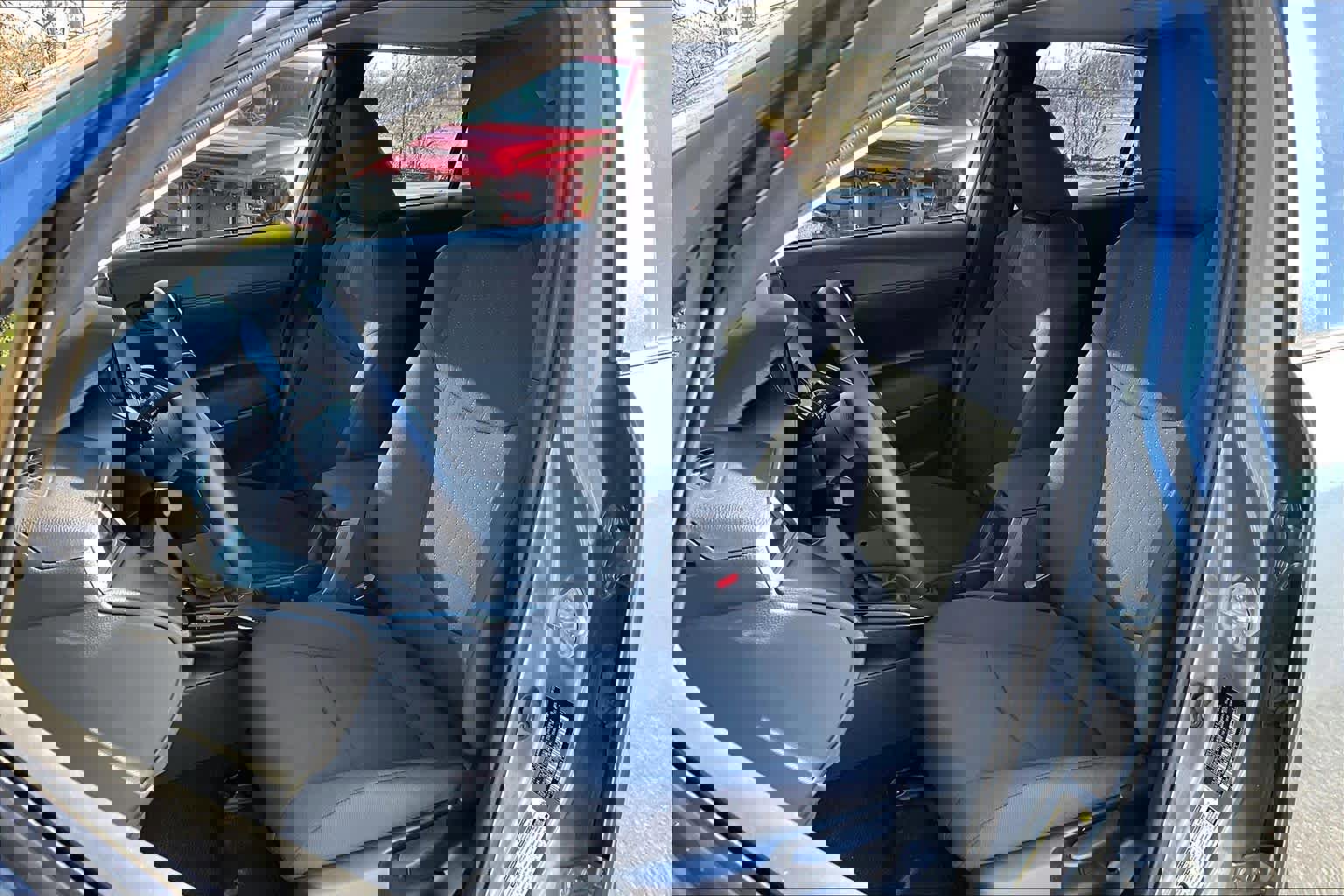 Certified 2023 Toyota Corolla Cross LE w/ Moonroof Package image 7