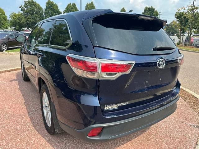 Used 2015 Toyota Highlander LE image 3