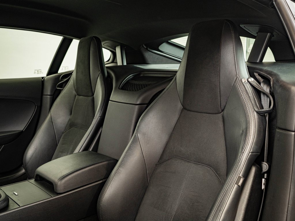 Used 2020 Jaguar F-TYPE Coupe image 22