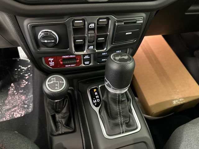 New 2026 Jeep Wrangler Unlimited Rubicon AWD/4WD image 31