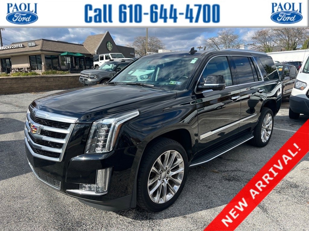Used 2020 Cadillac Escalade Luxury image 1