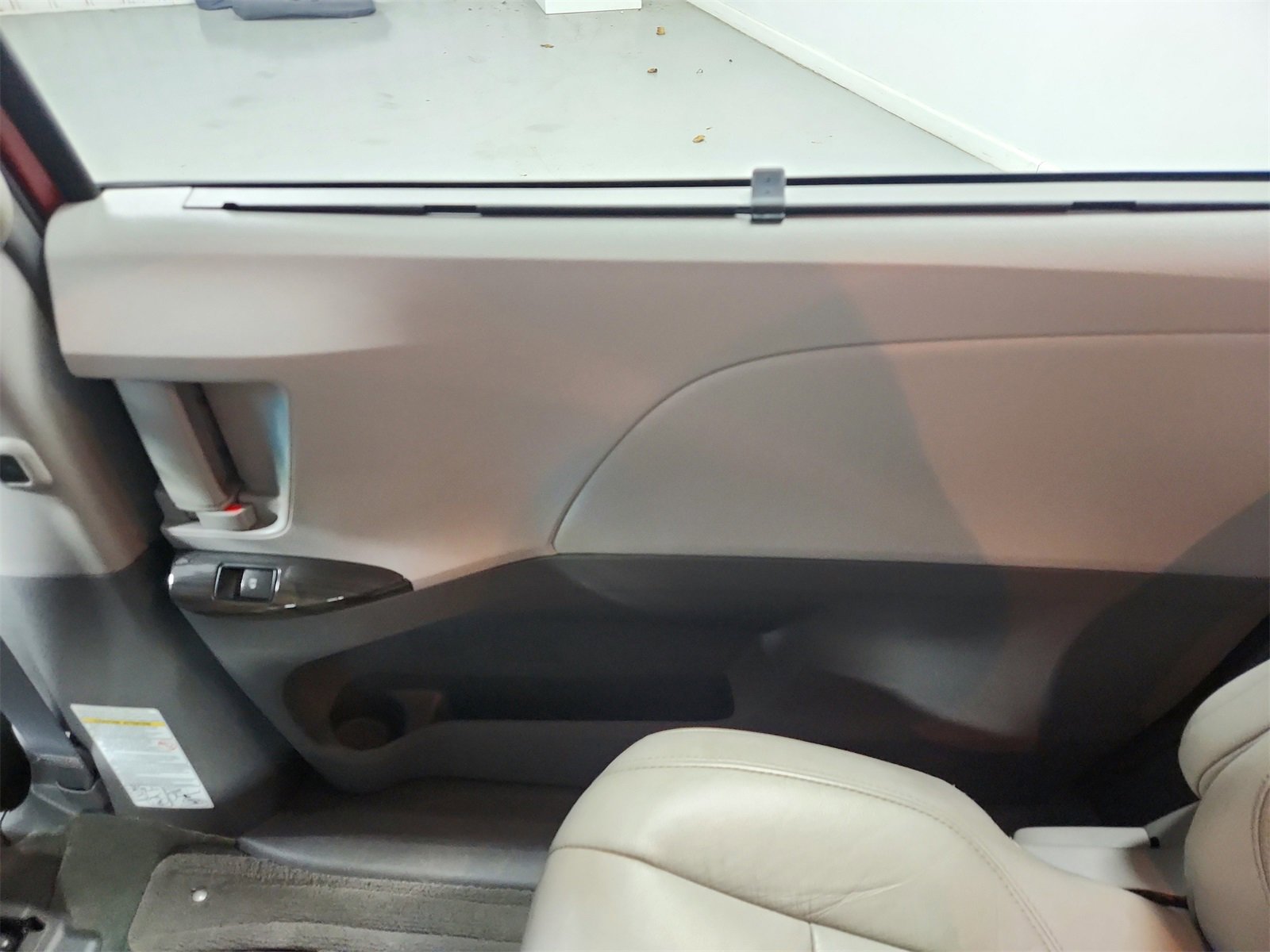 Used 2015 Toyota Sienna XLE Premium image 41