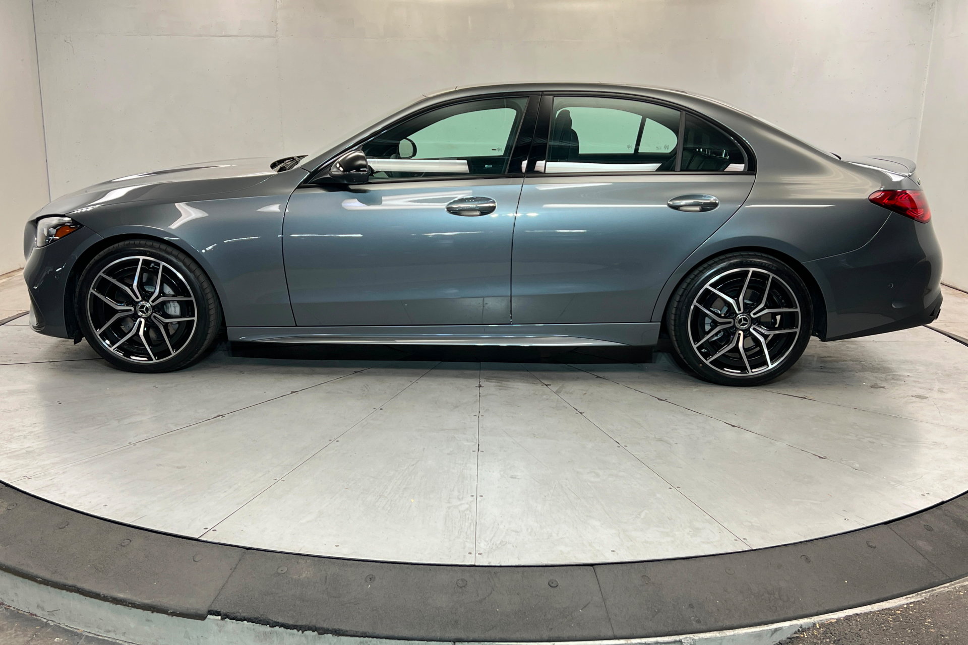 New 2026 Mercedes-Benz C 300 4MATIC Sedan image 2