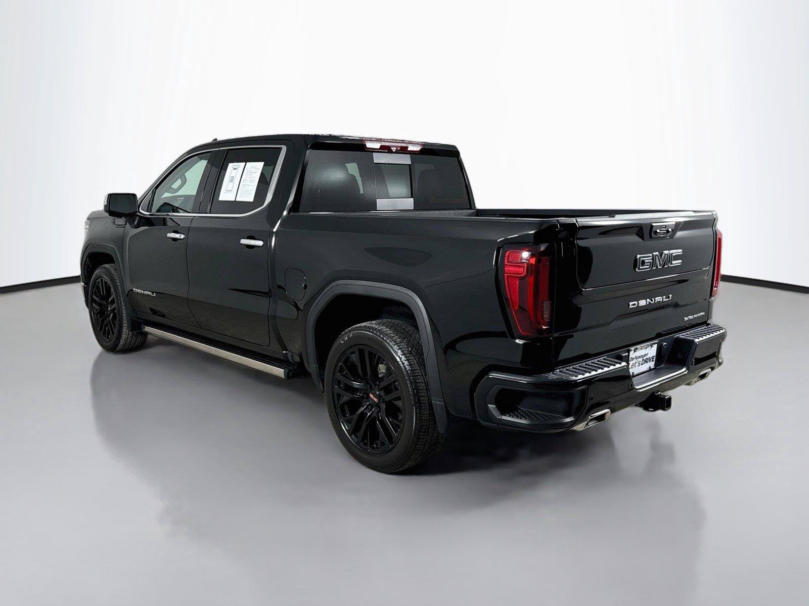 Used 2026 GMC Sierra 1500 Denali w/ Denali Reserve Package AWD/4WD image 11