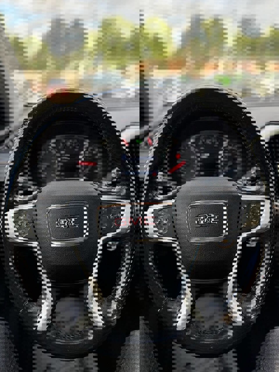 Used 2018 GMC Terrain SLE w/ Driver Convenience Package image 10