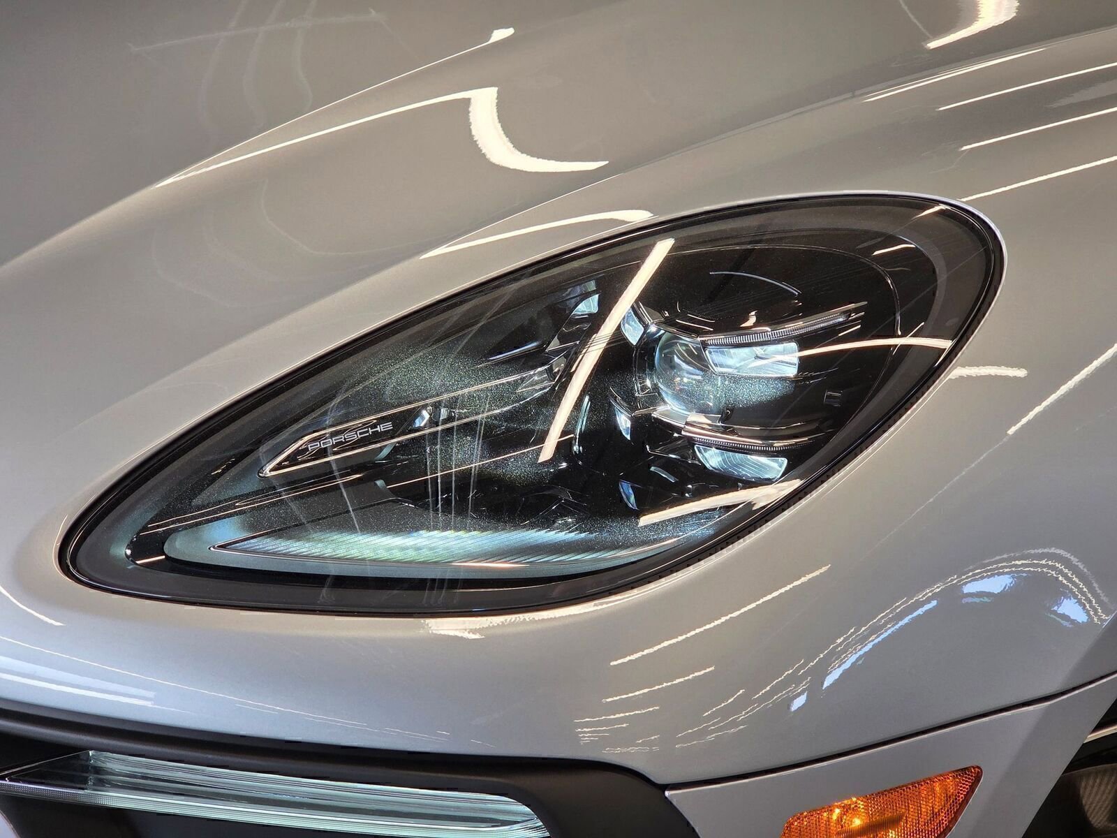 Certified 2026 Porsche Macan image 26