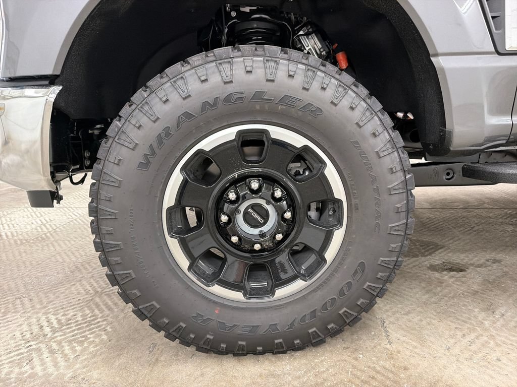 New 2026 Ford F250 Lariat w/ Tremor Off-Road Package AWD/4WD image 11