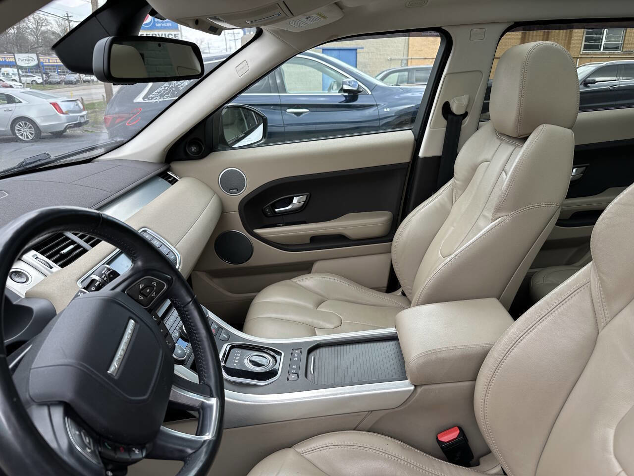 Used 2014 Land Rover Range Rover Evoque Pure Plus image 13