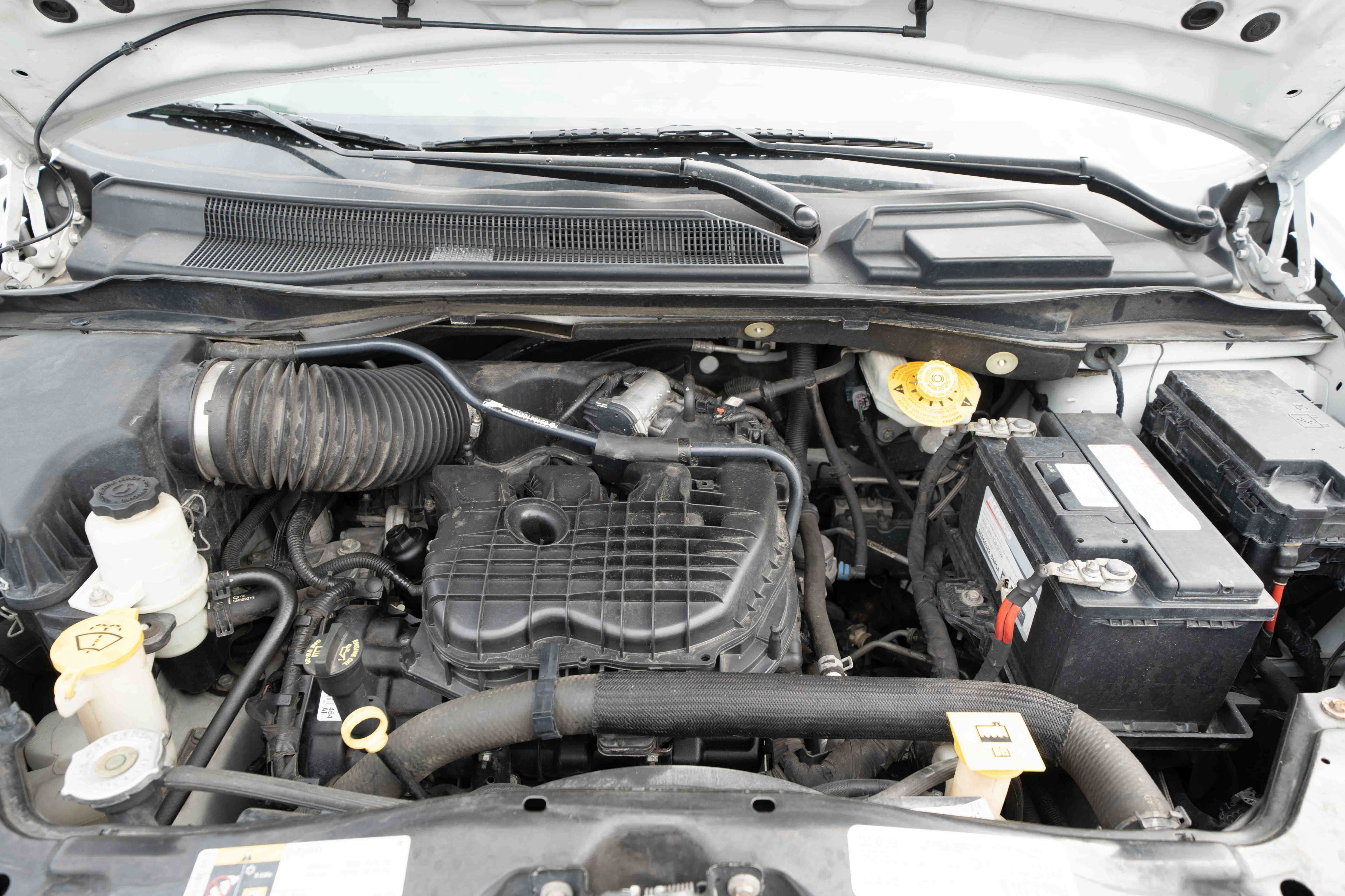 Used 2016 Dodge Grand Caravan SE FWD image 30