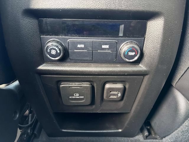 Used 2020 Chevrolet Traverse LT w/ LT Premium Package AWD/4WD image 19