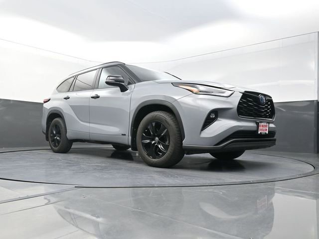 Used 2024 Toyota Highlander XLE image 37