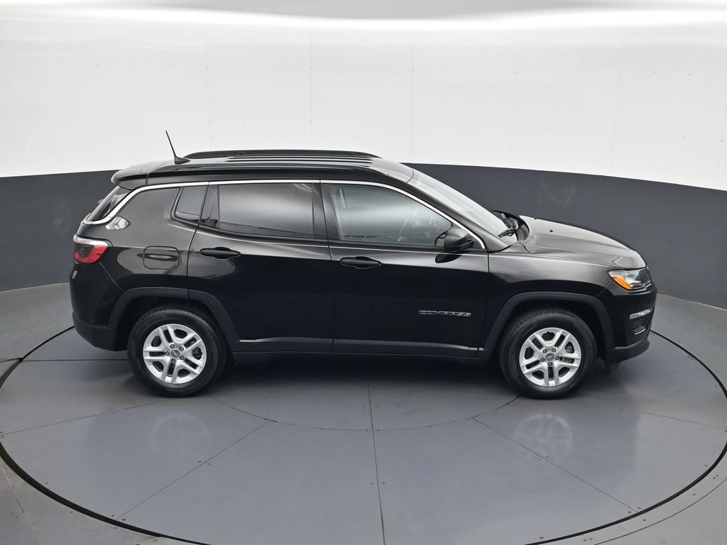 Used 2021 Jeep Compass Sport w/ Cold Weather Group FWD image 17
