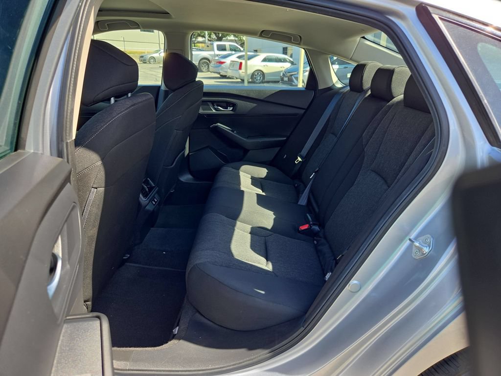 Used 2025 Honda Accord SE image 17