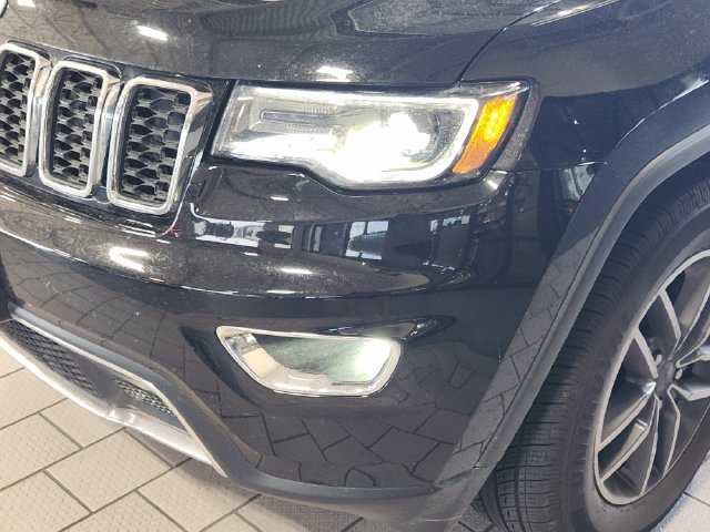 Used 2022 Jeep Grand Cherokee Limited w/ Tech Group AWD/4WD image 8