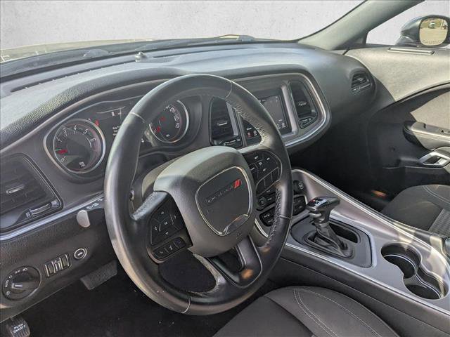 Used 2022 Dodge Challenger SXT image 10