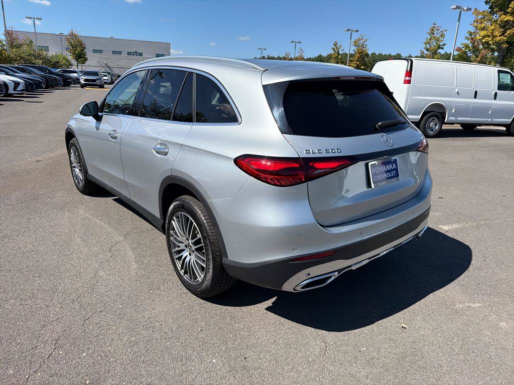 Used 2023 Mercedes-Benz GLC 300 4MATIC image 5