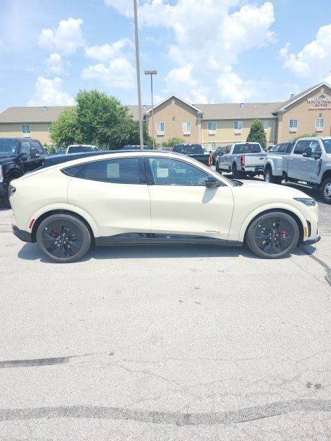 New 2025 Ford Mustang Mach-E GT image 8