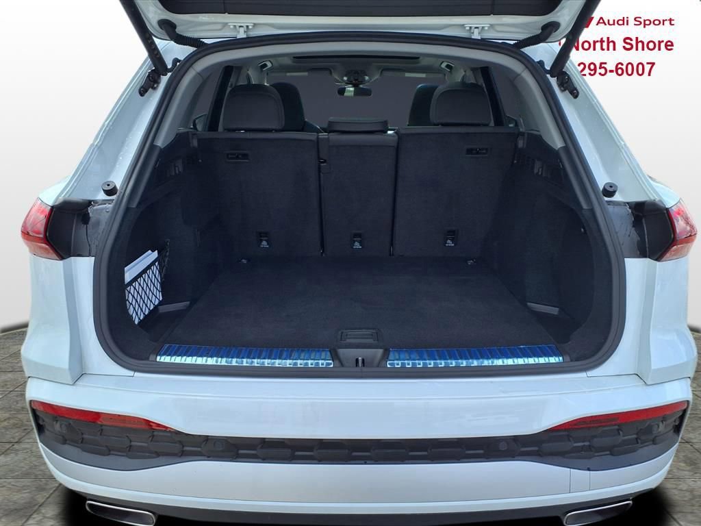 Used 2025 Audi Q5 Premium Plus w/ Premium Plus image 7