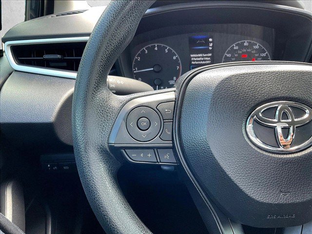 Used 2025 Toyota Corolla LE w/ Convenience Package FWD image 19