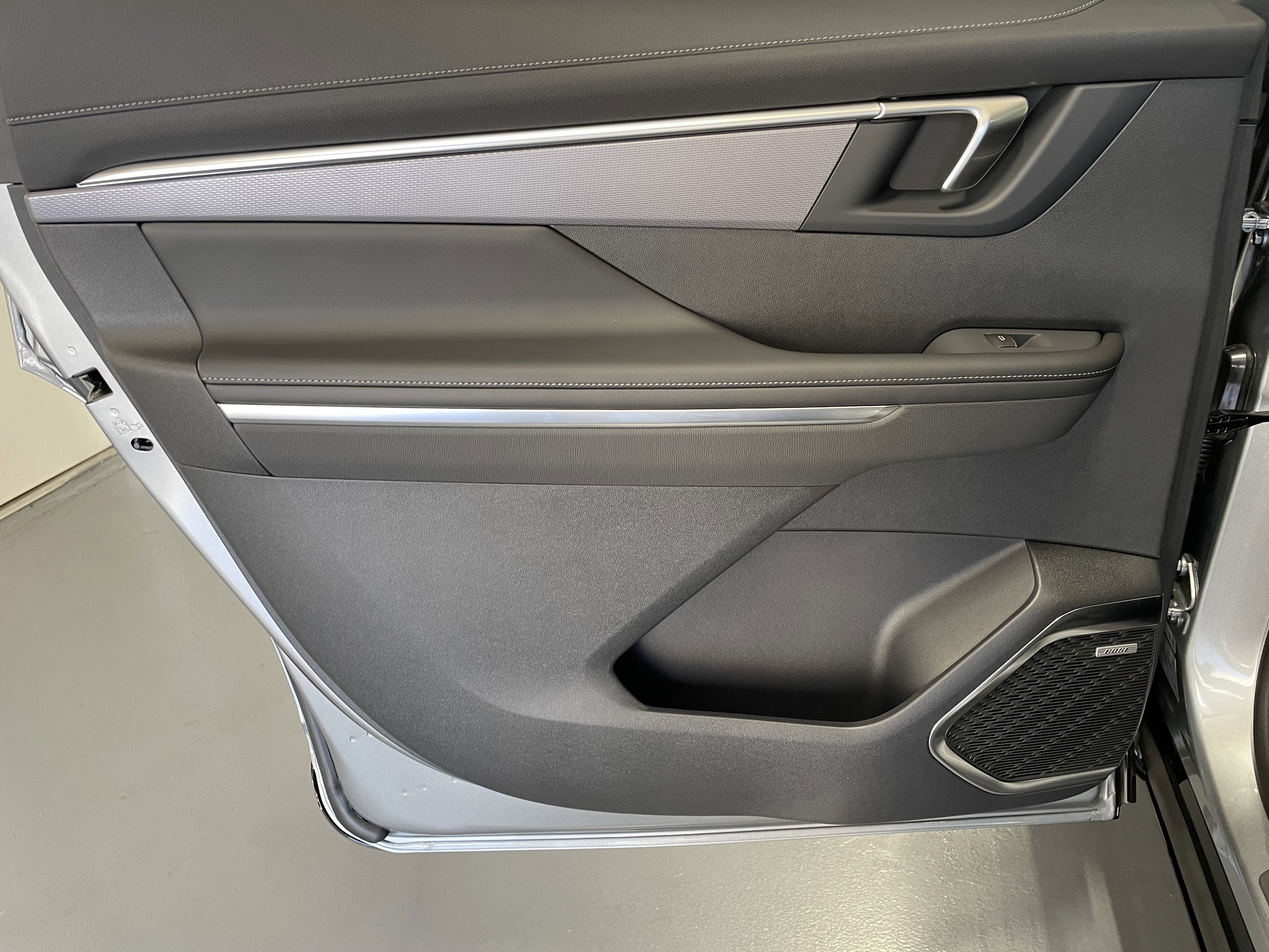 New 2026 Buick Enclave Sport Touring w/ Power Package image 11