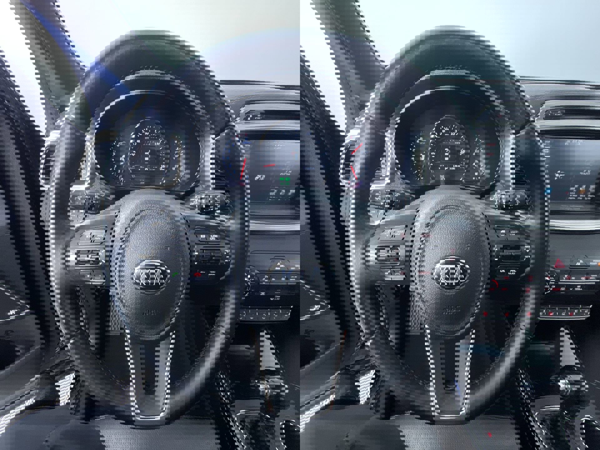 Used 2016 Kia Sorento SX image 16