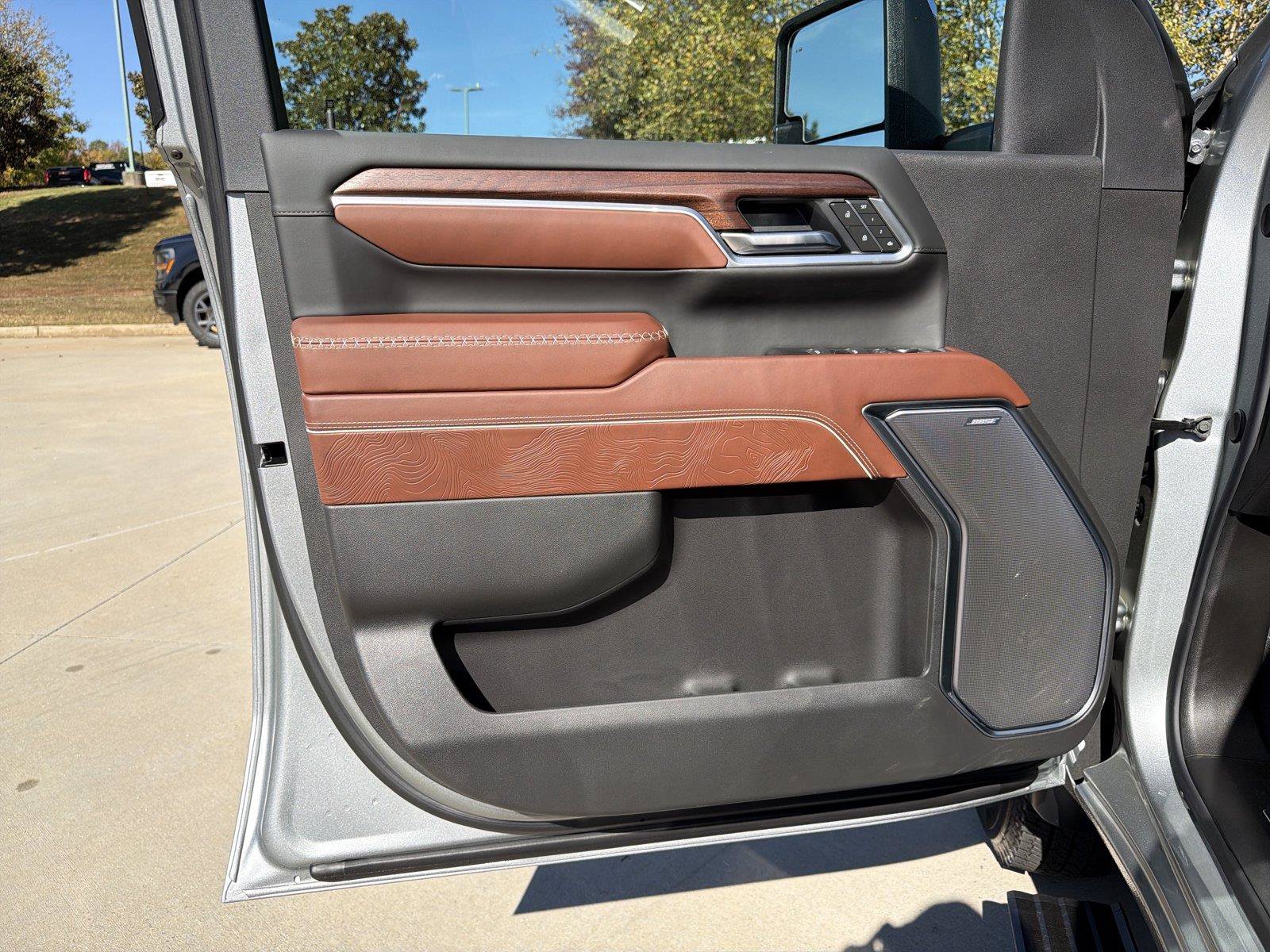 New 2026 GMC Sierra 3500 Denali Ultimate AWD/4WD image 8