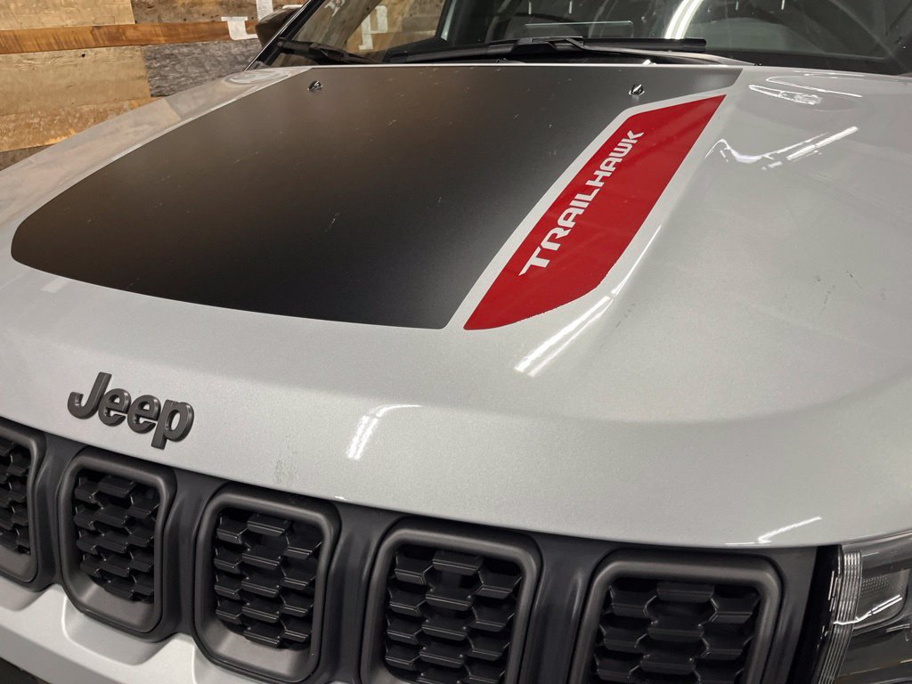 Used 2025 Jeep Compass Trailhawk AWD/4WD image 6
