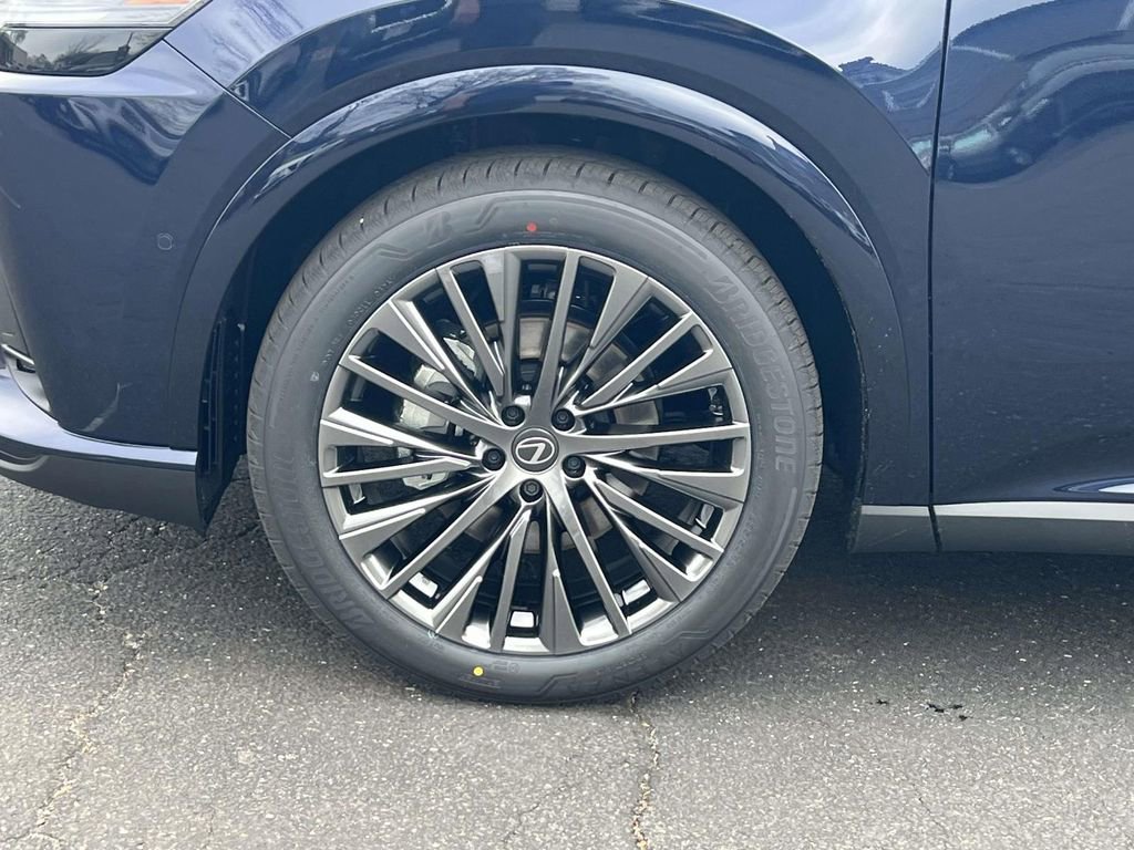 New 2026 Lexus RX 450h AWD image 10