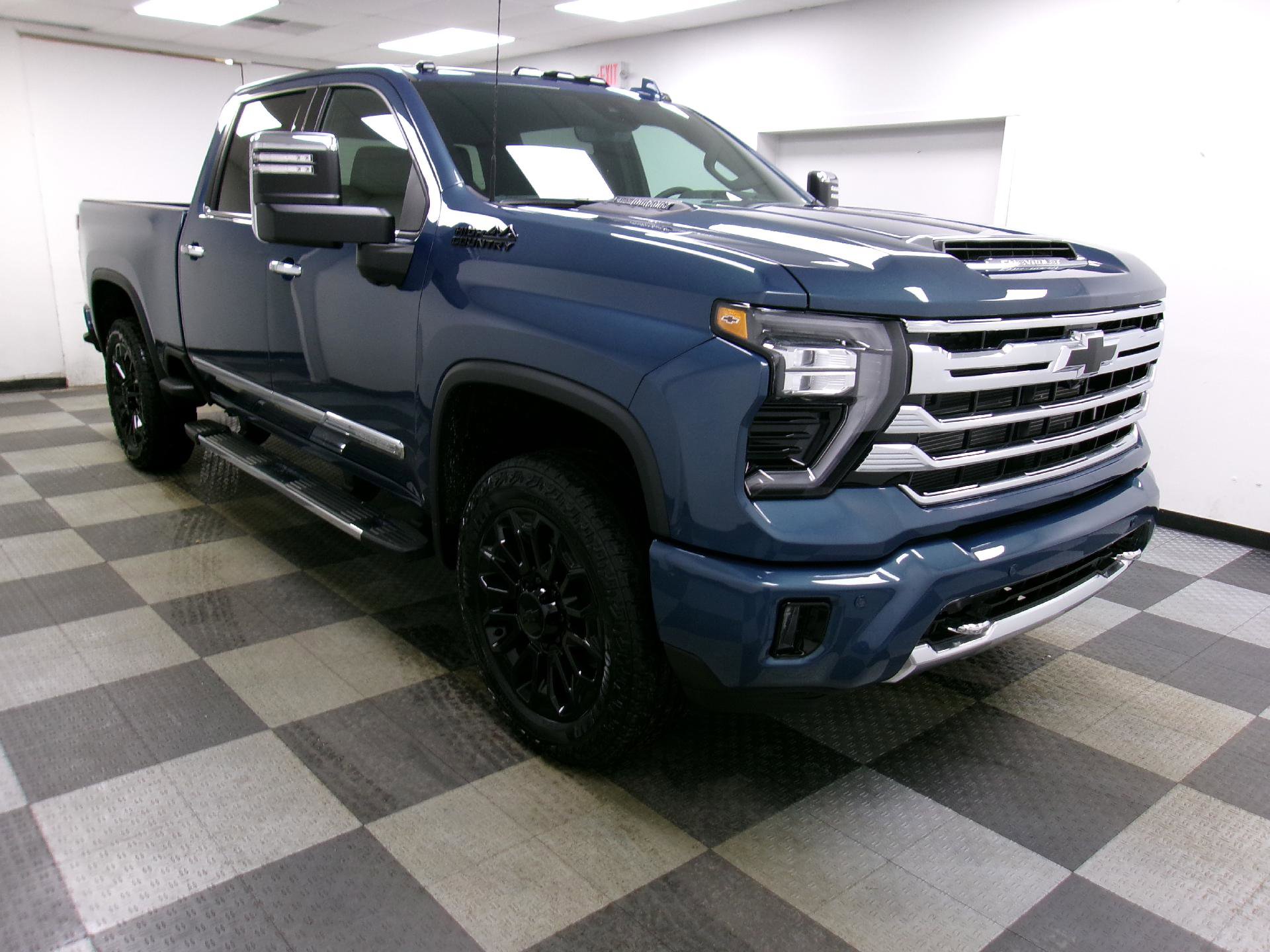 New 2026 Chevrolet Silverado 2500 High Country w/ Technology Package