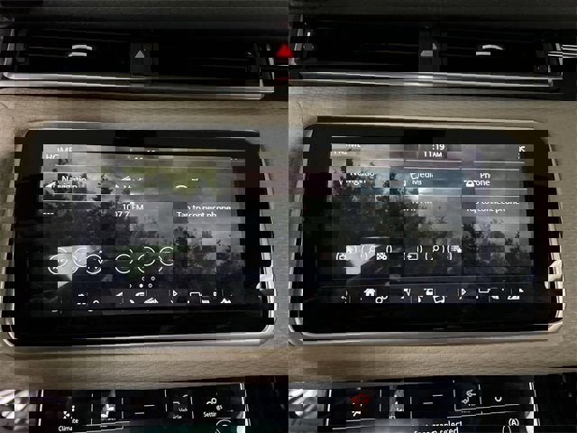 Used 2020 Land Rover Range Rover Velar R-Dynamic S image 13