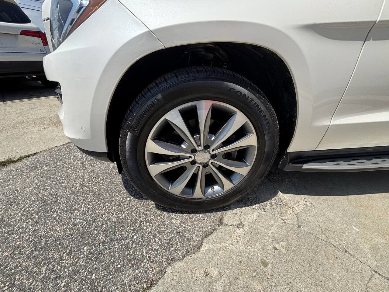 Used 2016 Mercedes-Benz GL 320 GL 350 BlueTEC AWD 4MATIC 4dr image 23