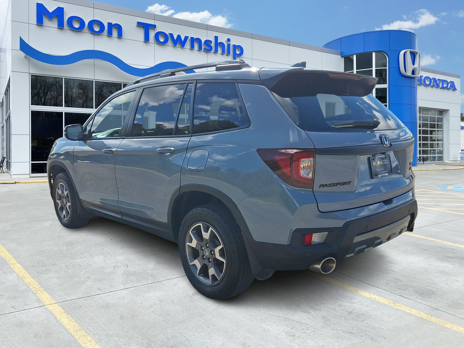 Used 2023 Honda Passport TrailSport image 4