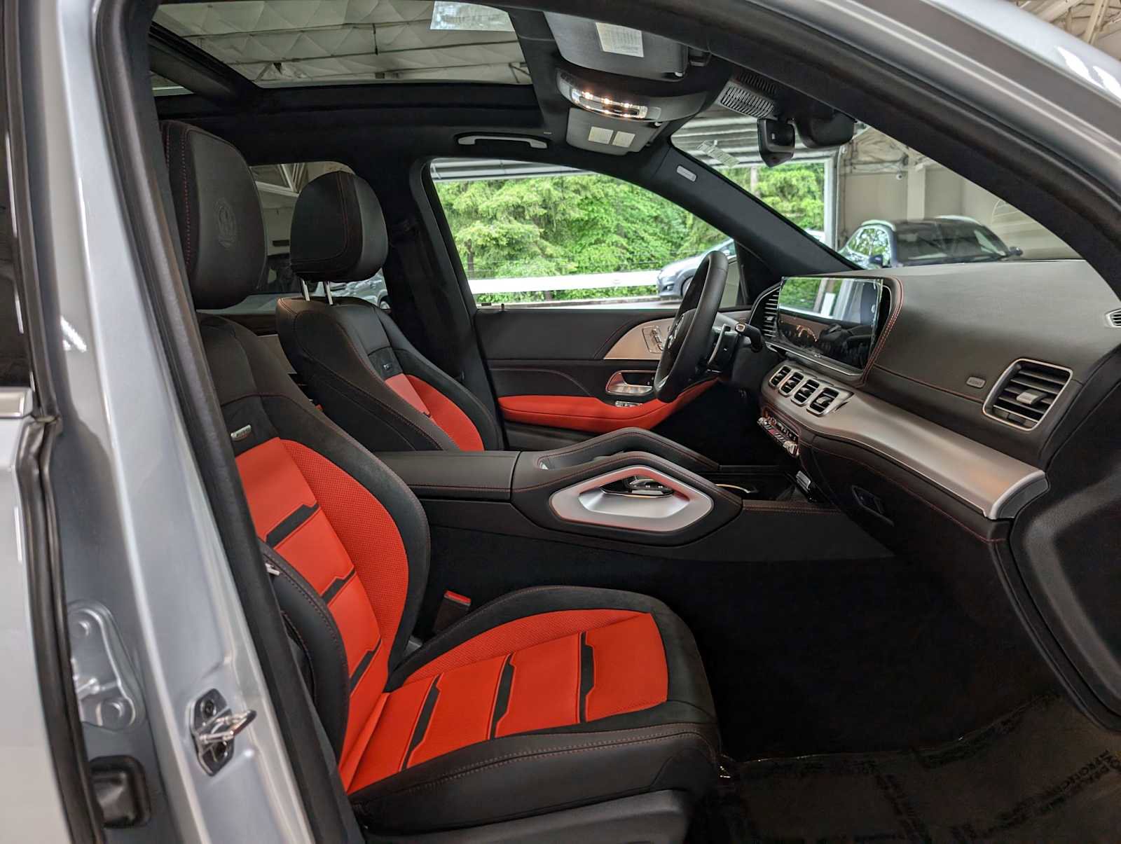 New 2025 Mercedes-Benz GLE 53 AMG AMG GLE 53 image 11